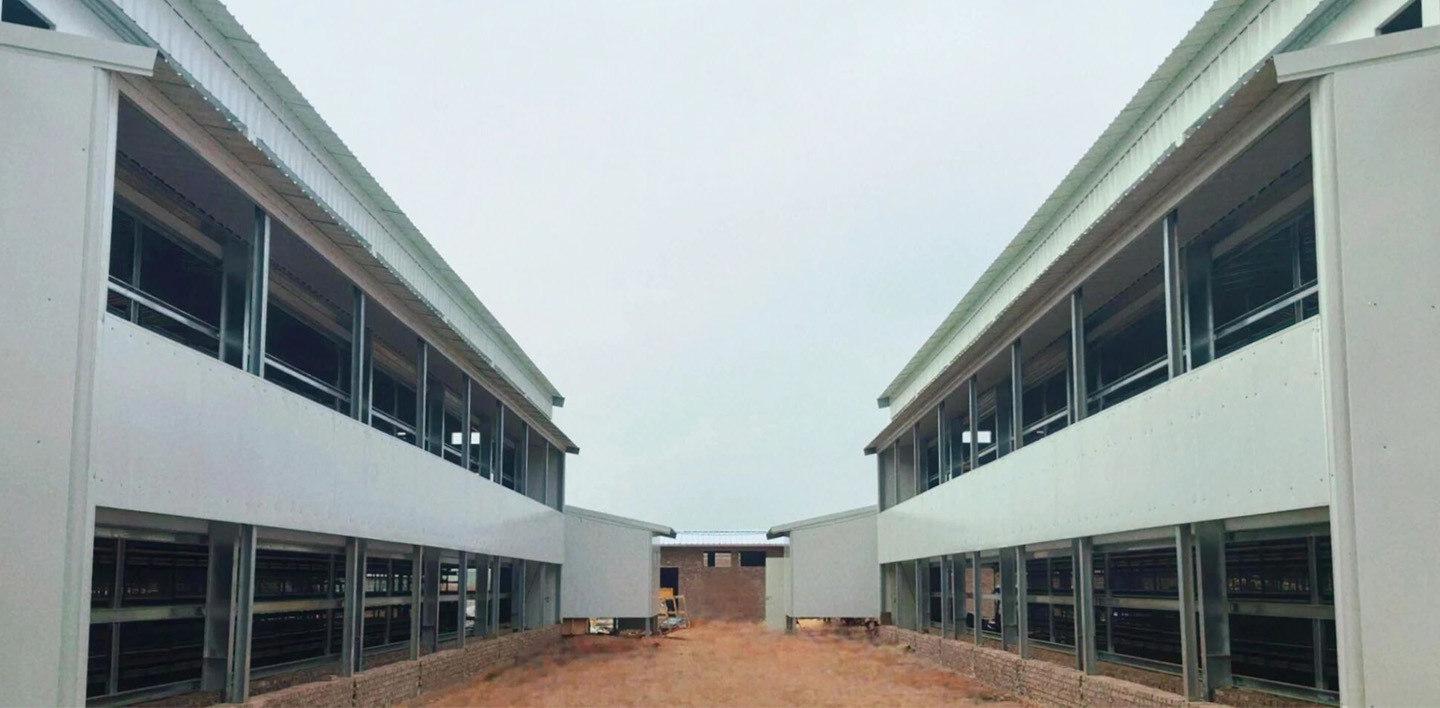 ¡Estructura de acero EPC completada! Gran hito logrado en la construcción de la casa de cría de Jia